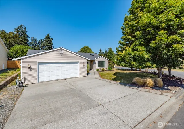 Photo 4 of Sale Pending at 6157 Parkside Dr, Anacortes, WA 98221 | MLS# NWM2568861 | Listing updated on 2026-09-21