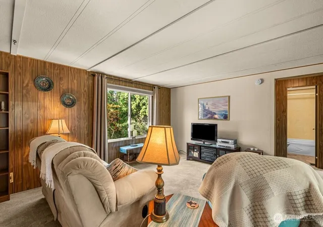 Photo 3 of Manufactured home for sale at 1642 Antles Ave, Wenatchee, WA 98801 | MLS# NWM2568868 | Listing updated on 2026-09-23