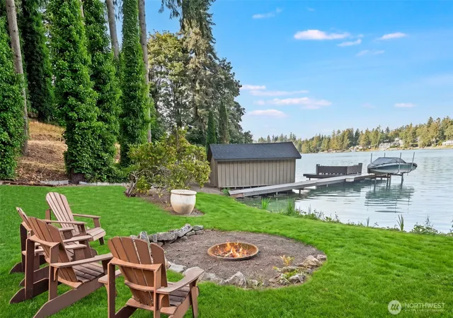 Photo 2 of Single family home for sale at 11430 Gravelly Lake Dr Sw, Lakewood, WA 98499 | MLS# NWM2568869 | Listing updated on 2026-09-23