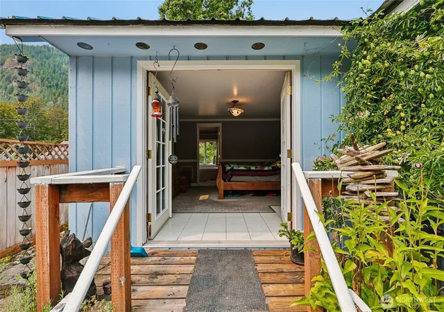 Photo 3 of Single family home for sale at 59291 State Route 20, Marblemount, WA 98267 | MLS# NWM2568876 | Listing updated on 2026-09-21