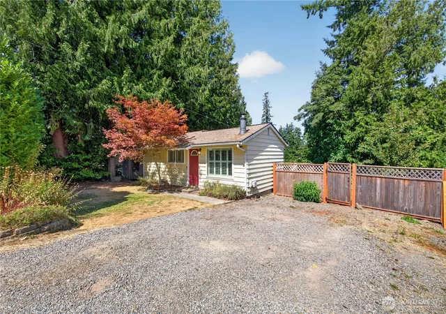 Photo 1 of Single family home for sale at 26562 221st Place Se, Maple Valley, WA 98038 | MLS# NWM2568879 | Listing updated on 2026-09-24