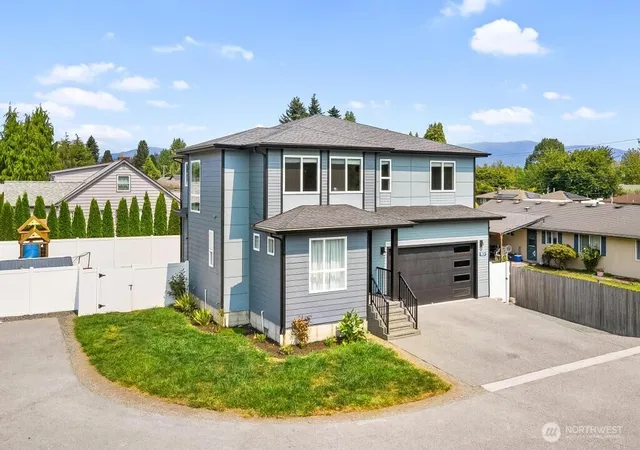 Photo 2 of Single family home for sale at 1837 Barrington Ln, Burlington, WA 98233 | MLS# NWM2568882 | Listing updated on 2026-09-25