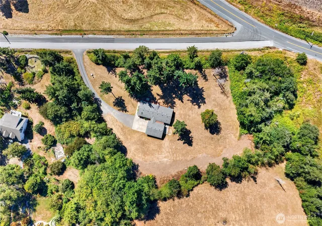 Photo 3 of Manufactured home for sale at 12953 Marihugh Rd, Mount Vernon, WA 98273 | MLS# NWM2568894 | Listing updated on 2026-09-25