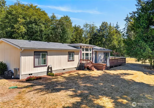 Photo 4 of Manufactured home for sale at 12953 Marihugh Rd, Mount Vernon, WA 98273 | MLS# NWM2568894 | Listing updated on 2026-09-25