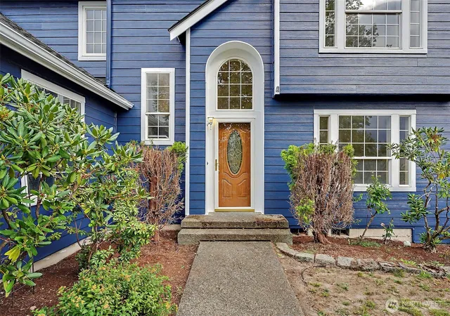 Photo 3 of Single family home for sale at 19307 73rd Avenue E, Spanaway, WA 98387 | MLS# NWM2568895 | Listing updated on 2026-09-28
