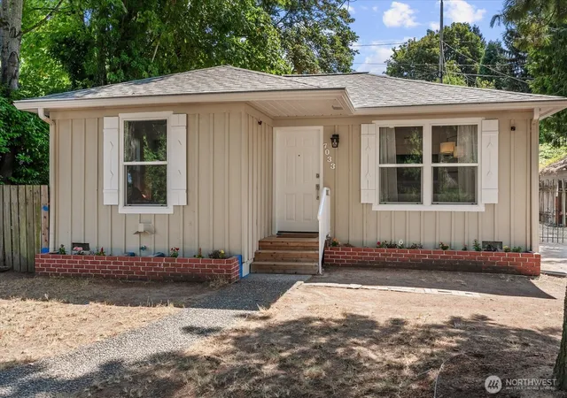 Photo 1 of Single family home for sale at 7033 S 126th Street, Seattle, WA 98178 | MLS# NWM2568905 | Listing updated on 2026-09-22