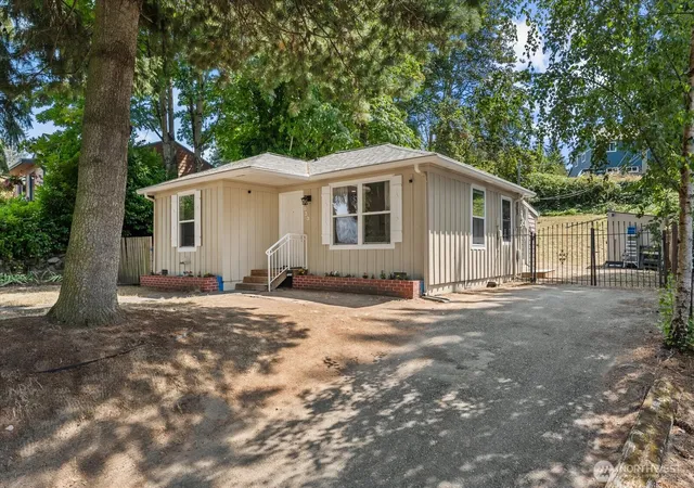 Photo 3 of Single family home for sale at 7033 S 126th Street, Seattle, WA 98178 | MLS# NWM2568905 | Listing updated on 2026-09-22