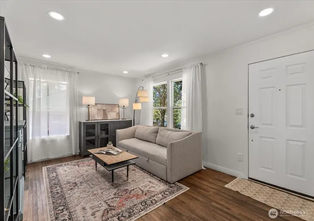Photo 4 of Single family home for sale at 7033 S 126th Street, Seattle, WA 98178 | MLS# NWM2568905 | Listing updated on 2026-09-22