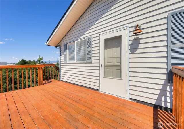 Photo 2 of Sale Pending at 1285 Fairwood Dr Sw, Ocean Shores, WA 98569 | MLS# NWM2568909 | Listing updated on 2026-09-22