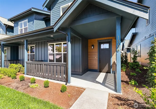 Photo 2 of Single family home for sale at 1366 Talus Way, Bellingham, WA 98226 | MLS# NWM2568914 | Listing updated on 2026-09-28