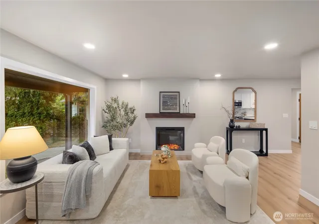 Photo 4 of Single family home for sale at 12520 24th Avenue NE, Seattle, WA 98125 | MLS# NWM2568916 | Listing updated on 2026-10-01