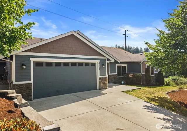 Photo 3 of Single family home for sale at 7523 Broadway, Everett, WA 98203 | MLS# NWM2568920 | Listing updated on 2026-09-25
