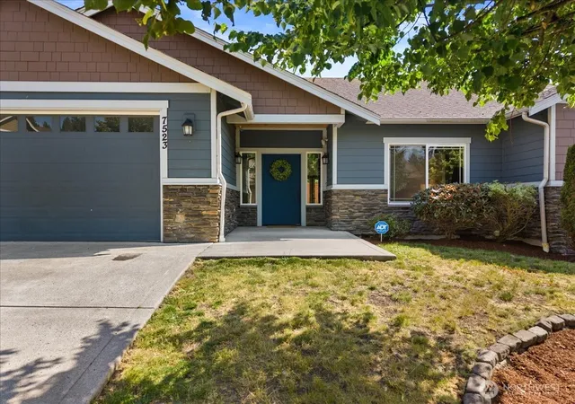 Single family home for sale at 7523 Broadway, Everett, WA 98203 | MLS# NWM2568920
