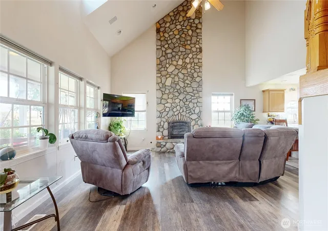 Photo 3 of Sale Pending at 52406 Sunquist Rd, Milton Freewater, OR 97862 | MLS# NWM2568925 | Listing updated on 2026-09-25