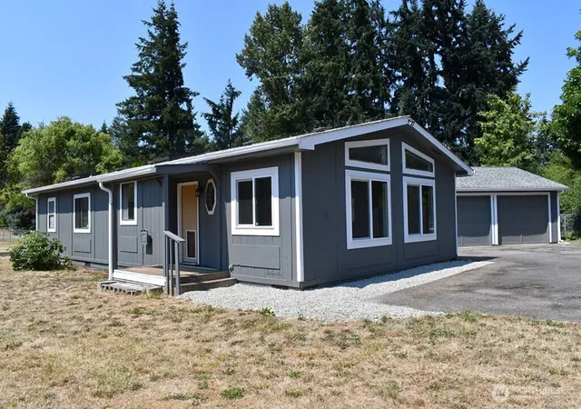 Photo 3 of Sale Pending at 16119 85th Ct Se, Yelm, WA 98597 | MLS# NWM2568933 | Listing updated on 2026-09-25
