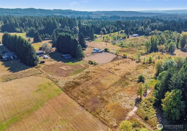 Photo 2 of Manufactured home for sale at 559 Toledo Salmon Crk Rd, Toledo, WA 98591 | MLS# NWM2568947 | Listing updated on 2026-09-23