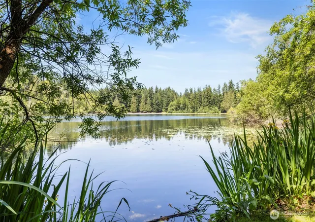 Photo 4 of Single family home for sale at 12995 Lake Shore Dr NW, Poulsbo, WA 98370 | MLS# NWM2568949 | Listing updated on 2026-09-23