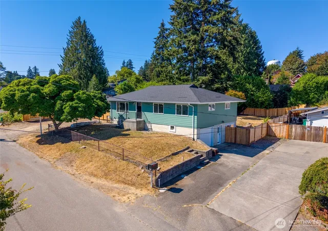 Photo 1 of Single family home for sale at 7414 Highland Dr, Everett, WA 98203 | MLS# NWM2568950 | Listing updated on 2026-10-02