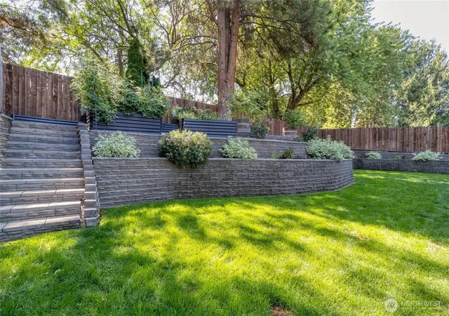 Photo 30 of Single family home for sale at 319 SE Highland Park Dr, College Place, WA 99324 | MLS# NWM2568970 | Listing updated on 2026-10-22