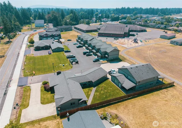 Photo 4 of House for sale at 610 Mead Ave, Everson, WA 98247 | MLS# NWM2568996 | Listing updated on 2026-09-28