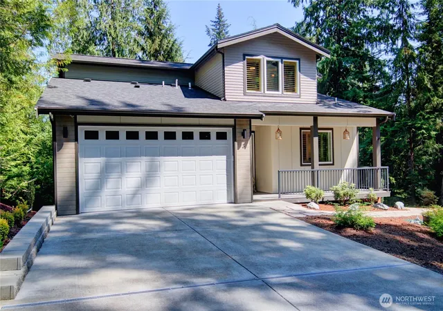 Photo 2 of Single family home for sale at 3 Topper Dr, Bellingham, WA 98229 | MLS# NWM2569004 | Listing updated on 2026-09-28