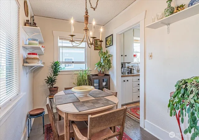Photo 4 of Sale Pending at 616 S Union Ave, Tacoma, WA 98405 | MLS# NWM2569011 | Listing updated on 2026-09-25