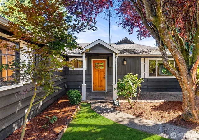 Photo 3 of Single family home for sale at 5025 45th Avenue Se, Lacey, WA 98503 | MLS# NWM2569032 | Listing updated on 2026-09-26