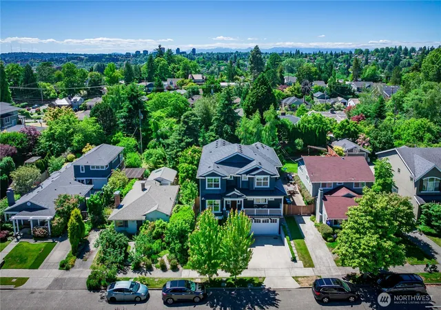Photo 2 of Single family home for sale at 5027 48th Avenue Ne, Seattle, WA 98105 | MLS# NWM2569048 | Listing updated on 2026-09-25