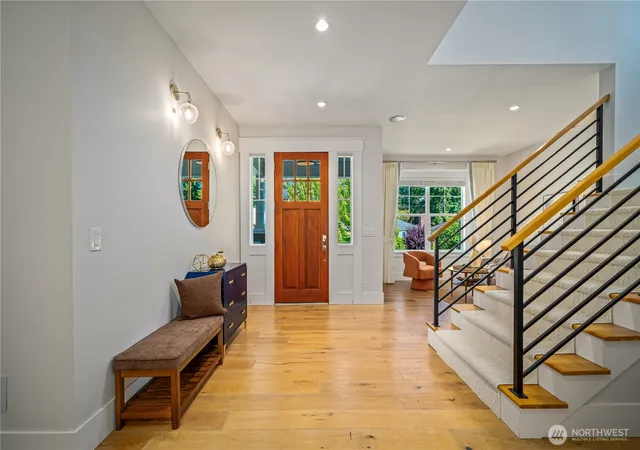 Photo 4 of Single family home for sale at 5027 48th Avenue NE, Seattle, WA 98105 | MLS# NWM2569048 | Listing updated on 2026-09-25