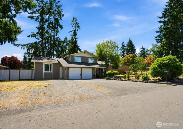 Photo 2 of Single family home for sale at 1520 156th Street Ct E, Tacoma, WA 98445 | MLS# NWM2569051 | Listing updated on 2026-09-26