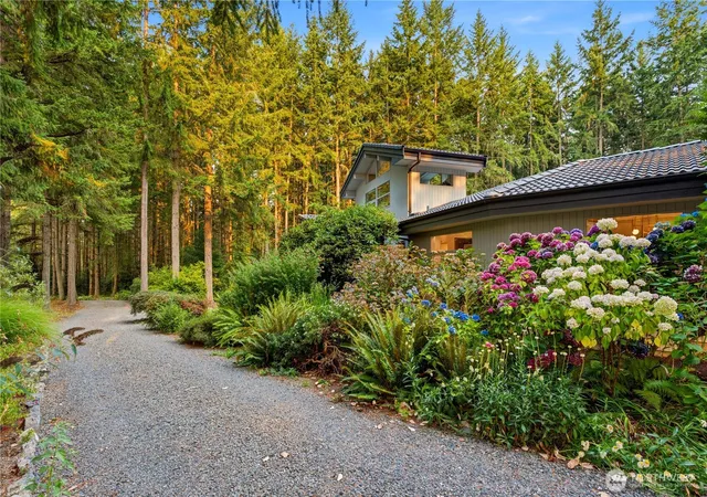 Photo 2 of Contingent at 7575 Ne New Brooklyn Rd, Bainbridge Island, WA 98110 | MLS# NWM2569074 | Listing updated on 2026-09-23