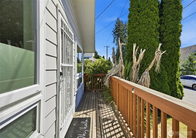 Photo 3 of Single family home for sale at 712 S Director St, Seattle, WA 98108 | MLS# NWM2569078 | Listing updated on 2026-10-01