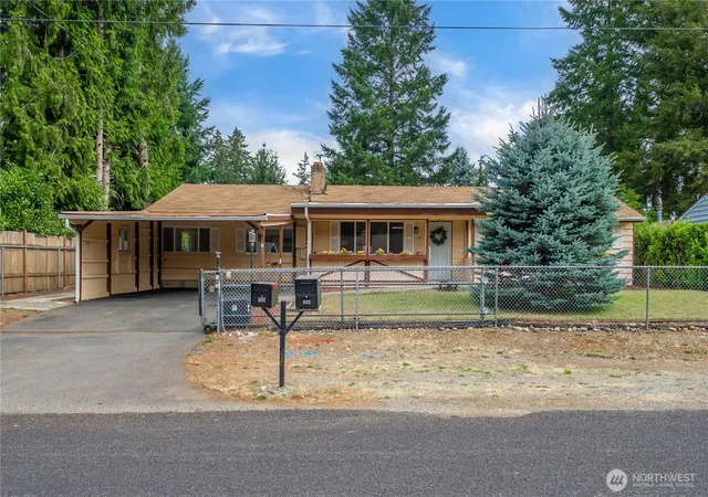 Photo 2 of Single family home for sale at 625 175th Street S, Spanaway, WA 98387 | MLS# NWM2569085 | Listing updated on 2026-09-22