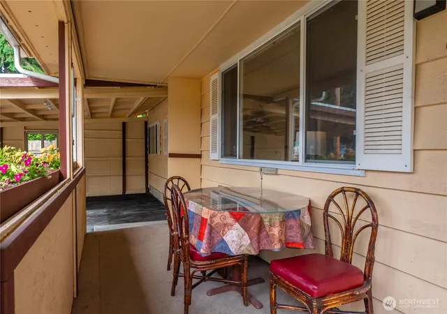 Photo 3 of Single family home for sale at 625 175th Street S, Spanaway, WA 98387 | MLS# NWM2569085 | Listing updated on 2026-09-22