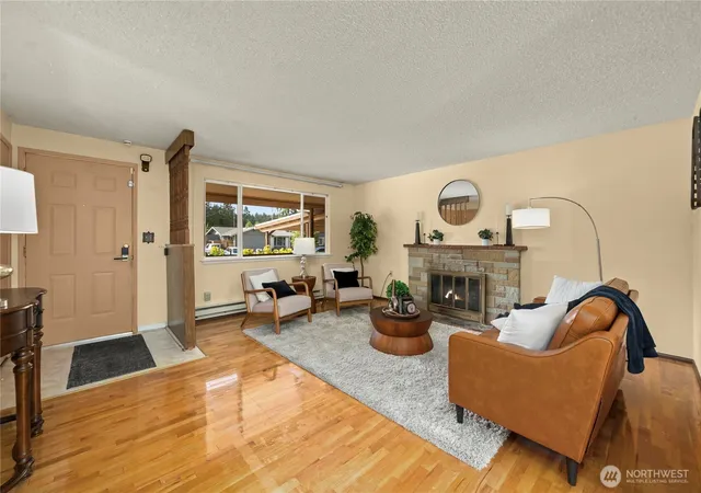 Photo 3 of Single family home for sale at 625 175th Street S, Spanaway, WA 98387 | MLS# NWM2569085 | Listing updated on 2026-09-22