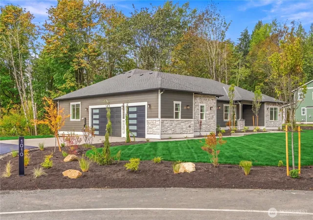 Photo 2 of Single family home for sale at 1010 154th Avenue Ne, Snohomish, WA 98290 | MLS# NWM2569086 | Listing updated on 2026-09-30