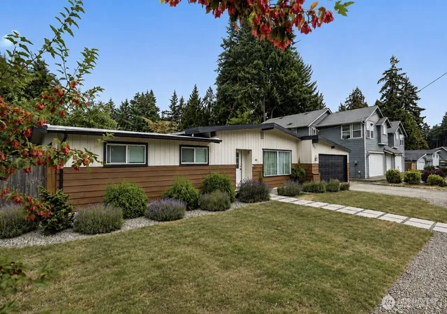 Photo 2 of Single family home for sale at 410 T St Se, Tumwater, WA 98501 | MLS# NWM2569087 | Listing updated on 2026-09-23
