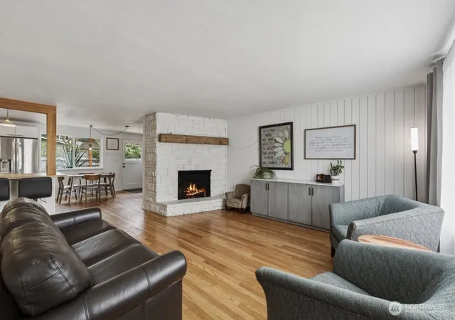 Photo 3 of Single family home for sale at 410 T St Se, Tumwater, WA 98501 | MLS# NWM2569087 | Listing updated on 2026-09-23