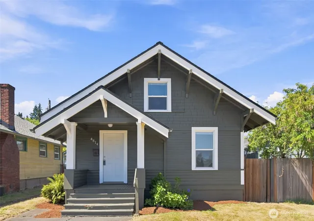 Photo 1 of Single family home for sale at 4814 S Yakima Ave, Tacoma, WA 98408 | MLS# NWM2569089 | Listing updated on 2026-09-23