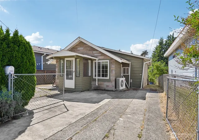 Photo 1 of Single family home for sale at 8703 16th Avenue Sw, Seattle, WA 98106 | MLS# NWM2569098 | Listing updated on 2026-09-23