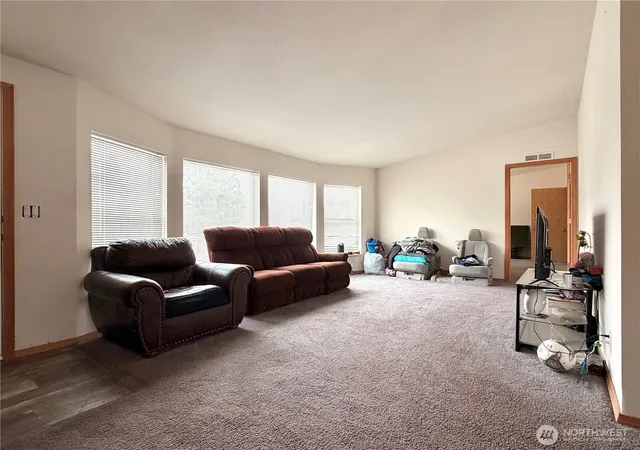Photo 4 of Manufactured home for sale at 2210 Tacoma Ave, Bridgeport, WA 98813 | MLS# NWM2569106 | Listing updated on 2026-09-23