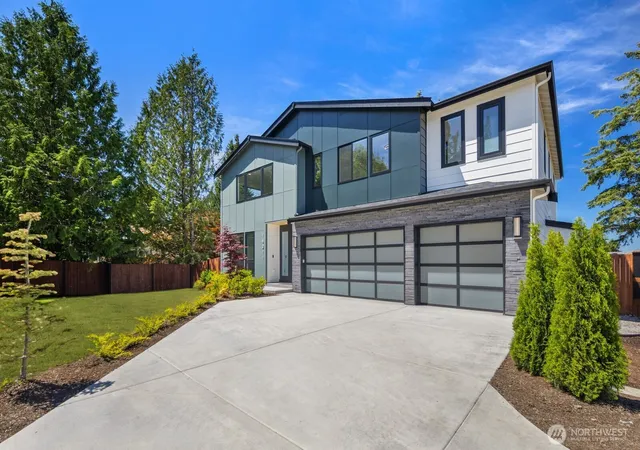 Photo 2 of Single family home for sale at 16211 Simonds Rd Ne, Kenmore, WA 98028 | MLS# NWM2569107 | Listing updated on 2026-09-30
