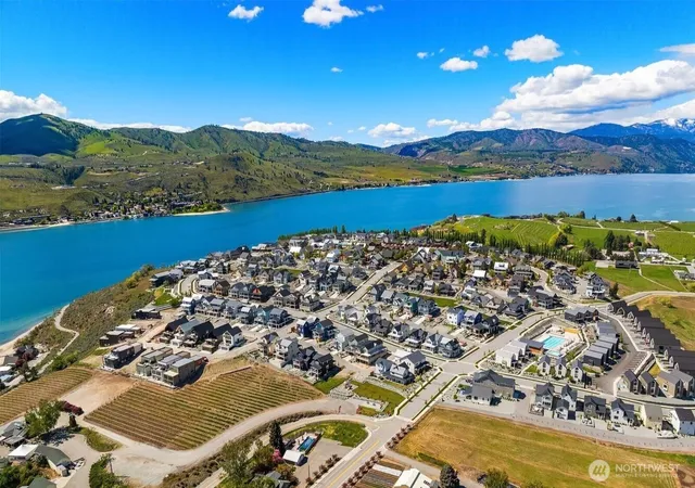 Photo 2 of Single family home for sale at 1302 Dragonfly Ct, Chelan, WA 98816 | MLS# NWM2569121 | Listing updated on 2026-09-24