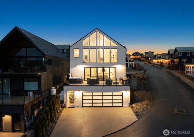 Photo 3 of Single family home for sale at 1302 Dragonfly Ct, Chelan, WA 98816 | MLS# NWM2569121 | Listing updated on 2026-09-24