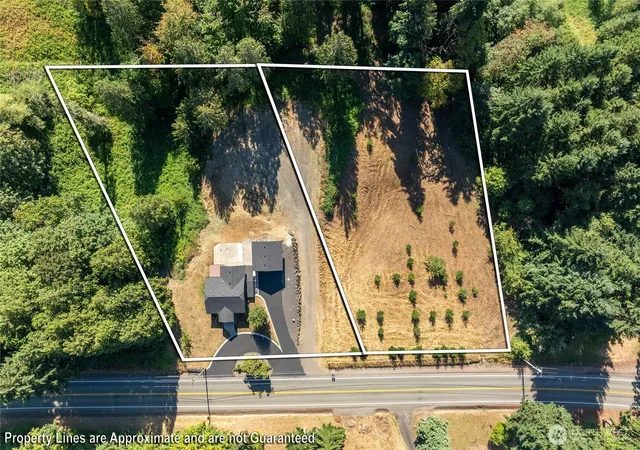 Single family home for sale at 4236 Pleasant Hl Rd, Kelso, WA 98626 | MLS# NWM2569122