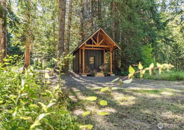 Photo 3 of Sale Pending at 83 Lostwood Ln, Sequim, WA 98382 | MLS# NWM2569125 | Listing updated on 2026-09-20