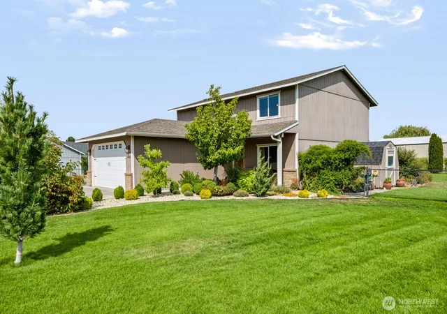 Photo 1 of Single family home for sale at 3145 Snow Goose Rd Ne, Moses Lake, WA 98837 | MLS# NWM2569135 | Listing updated on 2026-09-23