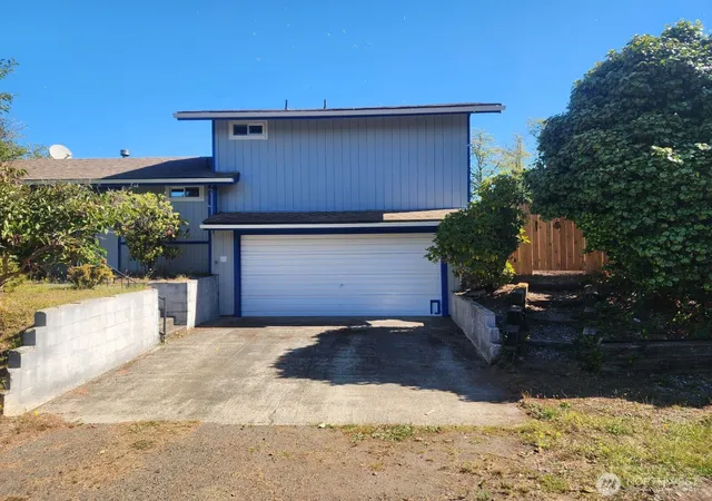 Photo 1 of Single family home for sale at 706 Wakina Loop Se, Ocean Shores, WA 98569 | MLS# NWM2569142 | Listing updated on 2026-09-23