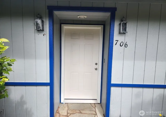 Photo 3 of Single family home for sale at 706 Wakina Loop Se, Ocean Shores, WA 98569 | MLS# NWM2569142 | Listing updated on 2026-09-23