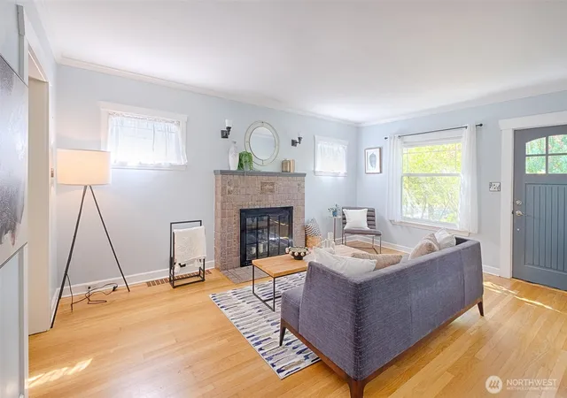 Photo 3 of Single family home for sale at 7032 22nd Avenue Nw, Seattle, WA 98117 | MLS# NWM2569148 | Listing updated on 2026-10-01